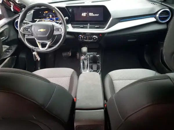 KL77LHEP9SC233190 2025 CHEVROLET TRAX - Image 8