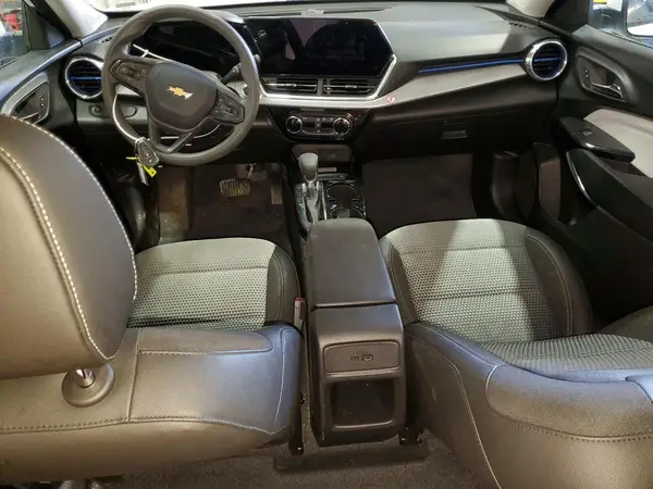 KL77LHEP9SC248756 2025 CHEVROLET TRAX - Image 8