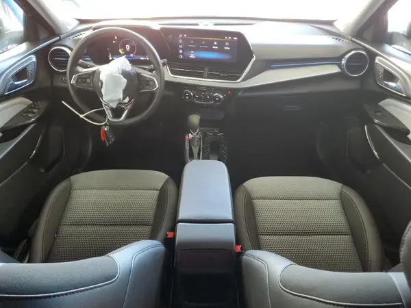 KL77LHEP9SC260292 2025 CHEVROLET TRAX - Image 8