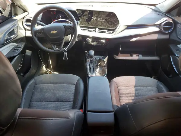 KL77LHEP9SC265153 2025 CHEVROLET TRAX - Image 8