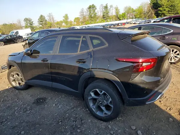 KL77LHEP9SC286682 2025 CHEVROLET TRAX - Image 2