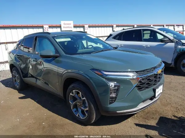 KL77LHEP9SC287590 2025 CHEVROLET TRAX - Image 1