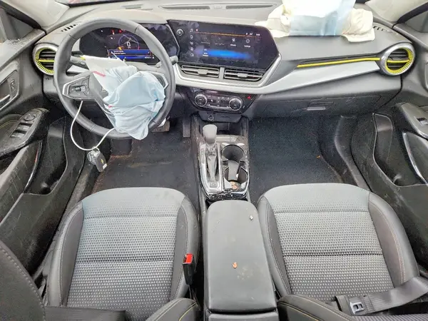 KL77LHEP9SC292207 2025 CHEVROLET TRAX - Image 8