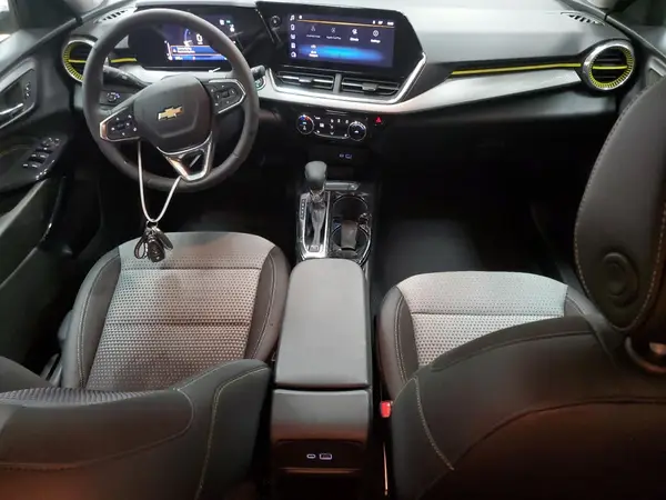 KL77LHEP9SC300676 2025 CHEVROLET TRAX - Image 8