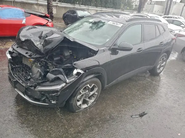 KL77LHEP9SC312732 2025 CHEVROLET TRAX - Image 1