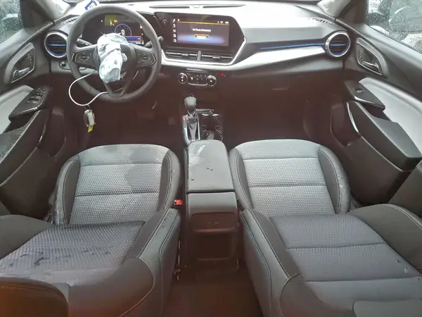KL77LHEP9SC312732 2025 CHEVROLET TRAX - Image 8