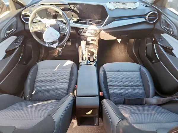 KL77LHEP9SC318918 2025 CHEVROLET TRAX - Image 8
