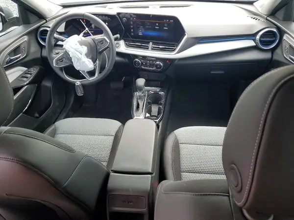 KL77LHEP9SC328722 2025 CHEVROLET TRAX - Image 8