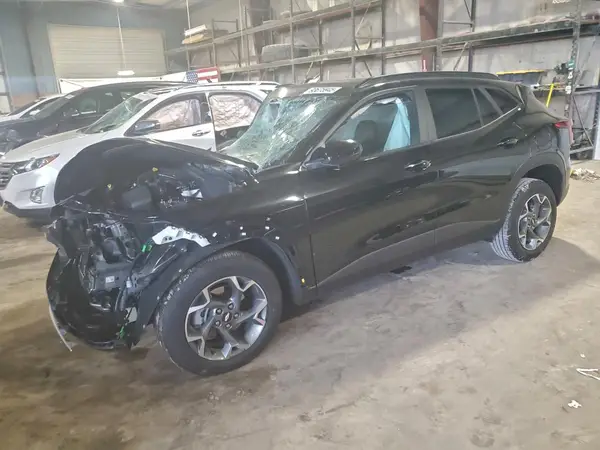 KL77LHEP9SC329837 2025 CHEVROLET TRAX - Image 1