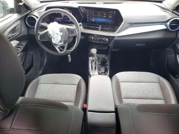 KL77LHEP9SC333290 2025 CHEVROLET TRAX - Image 8