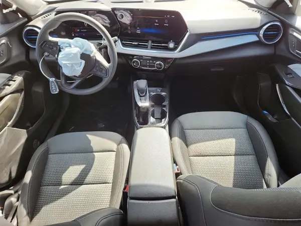 KL77LHEP9TC038479 2026 CHEVROLET TRAX - Image 8