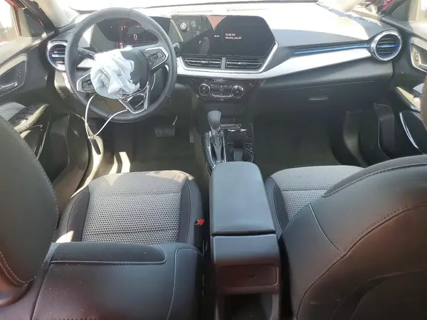 KL77LHEP9TC053967 2026 CHEVROLET TRAX - Image 8