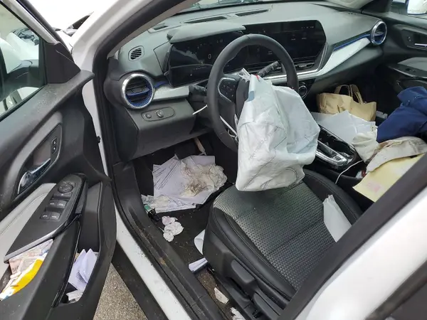 KL77LHEP9TC069232 2026 CHEVROLET TRAX - Image 8