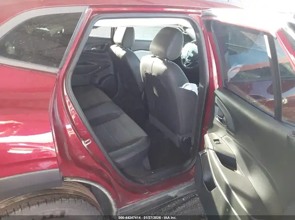KL77LHEPXSC017333 2025 CHEVROLET TRAX - Image 8