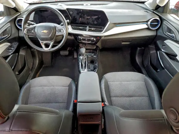 KL77LHEPXSC025738 2025 CHEVROLET TRAX - Image 8