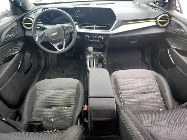 KL77LHEPXSC041227 2025 CHEVROLET TRAX - Image 8