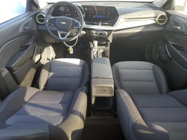 KL77LHEPXSC064345 2025 CHEVROLET TRAX - Image 8