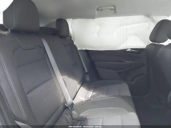 KL77LHEPXSC087723 2025 CHEVROLET TRAX - Image 8