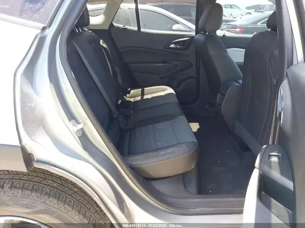 KL77LHEPXSC090802 2025 CHEVROLET TRAX - Image 8