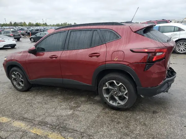 KL77LHEPXSC109266 2025 CHEVROLET TRAX - Image 2