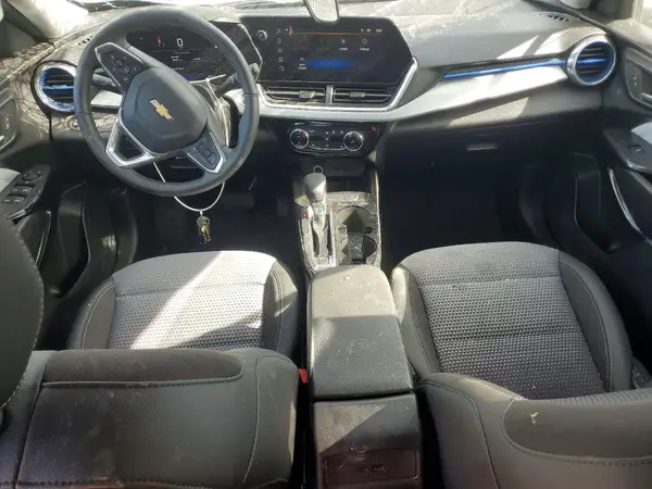 KL77LHEPXSC143353 2025 CHEVROLET TRAX - Image 8