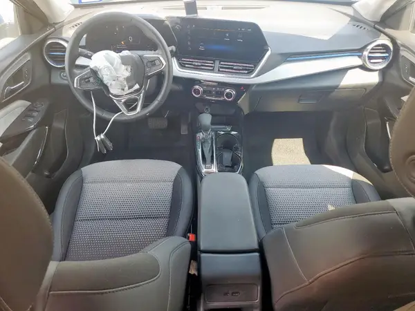 KL77LHEPXSC152568 2025 CHEVROLET TRAX - Image 8