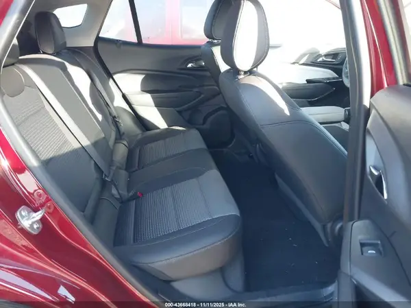 KL77LHEPXSC154594 2025 CHEVROLET TRAX - Image 8