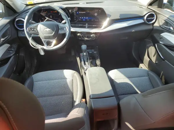 KL77LHEPXSC172528 2025 CHEVROLET TRAX - Image 8