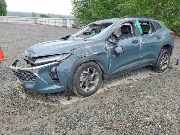 KL77LHEPXSC175882 2025 CHEVROLET TRAX - Image 1