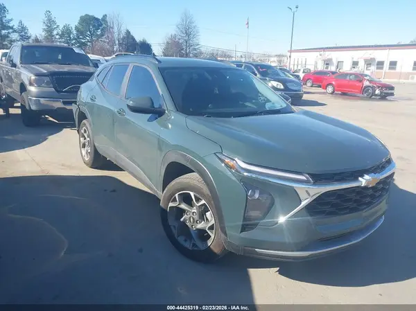 KL77LHEPXSC176689 2025 CHEVROLET TRAX - Image 1
