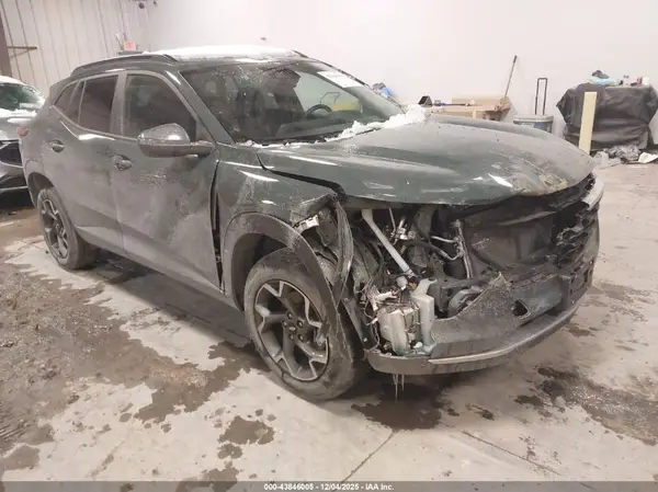 KL77LHEPXSC178300 2025 CHEVROLET TRAX - Image 1