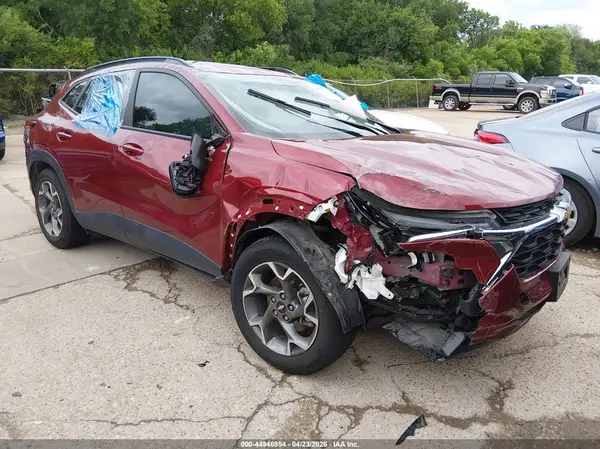 KL77LHEPXSC180953 2025 CHEVROLET TRAX - Image 1