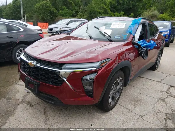 KL77LHEPXSC180953 2025 CHEVROLET TRAX - Image 2