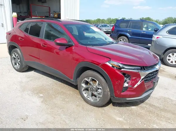 KL77LHEPXSC181567 2025 CHEVROLET TRAX - Image 1