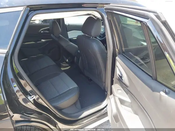 KL77LHEPXSC202031 2025 CHEVROLET TRAX - Image 8