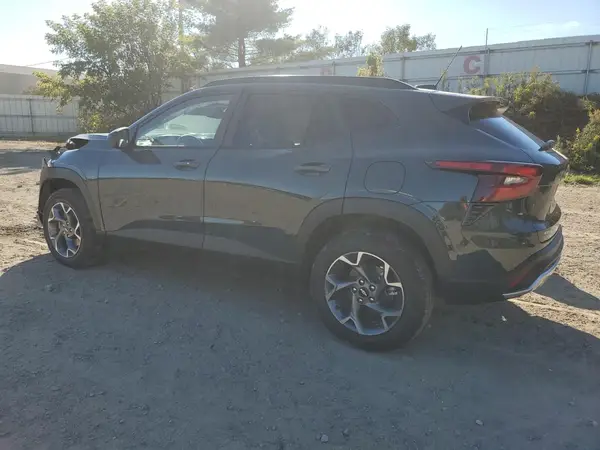 KL77LHEPXSC209559 2025 CHEVROLET TRAX - Image 2
