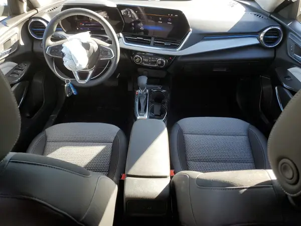 KL77LHEPXSC209559 2025 CHEVROLET TRAX - Image 8