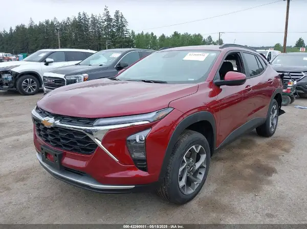 KL77LHEPXSC218102 2025 CHEVROLET TRAX - Image 2