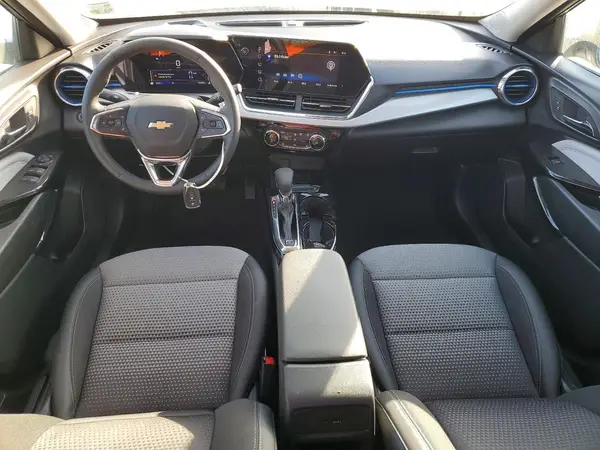 KL77LHEPXSC225440 2025 CHEVROLET TRAX - Image 8