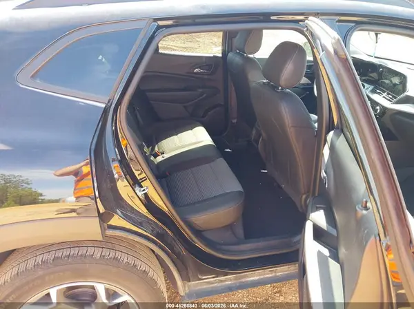 KL77LHEPXSC231982 2025 CHEVROLET TRAX - Image 8