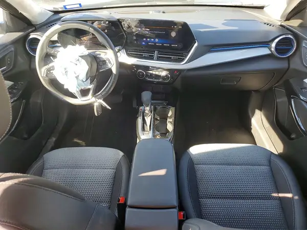 KL77LHEPXSC234400 2025 CHEVROLET TRAX - Image 8