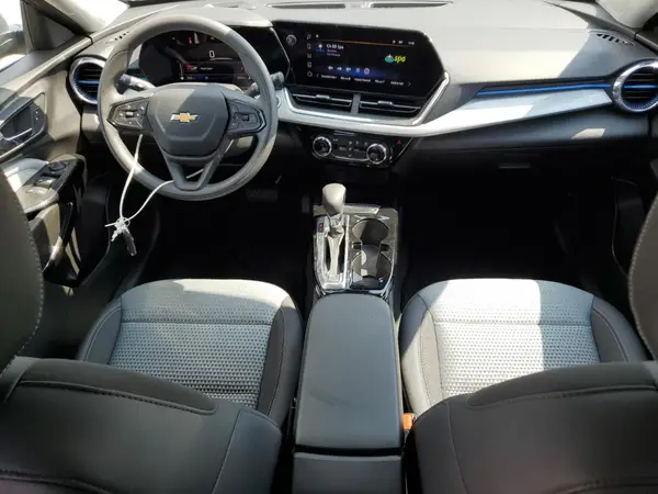 KL77LHEPXSC235028 2025 CHEVROLET TRAX - Image 8