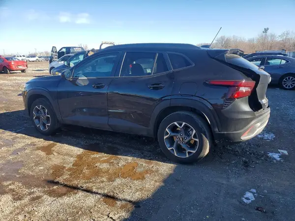 KL77LHEPXSC270250 2025 CHEVROLET TRAX - Image 2