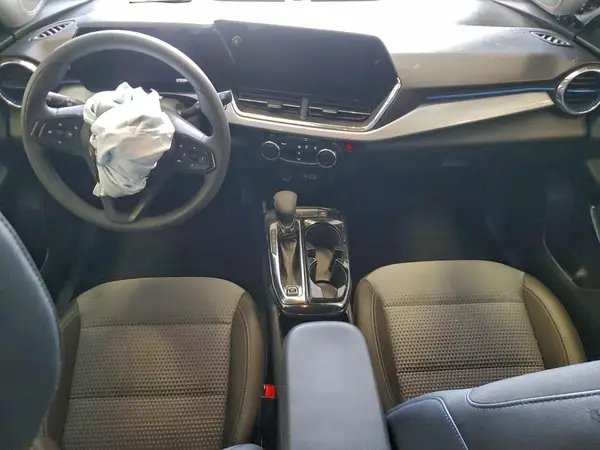 KL77LHEPXSC271835 2025 CHEVROLET TRAX - Image 8