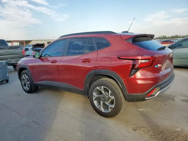 KL77LHEPXSC279448 2025 CHEVROLET TRAX - Image 2