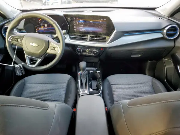 KL77LHEPXSC279448 2025 CHEVROLET TRAX - Image 8