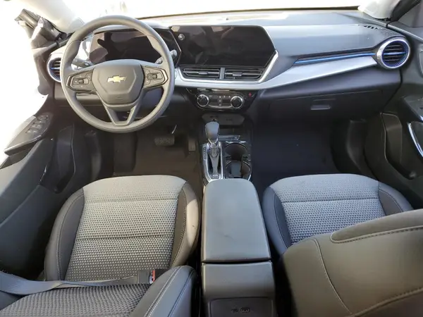 KL77LHEPXSC319723 2025 CHEVROLET TRAX - Image 8