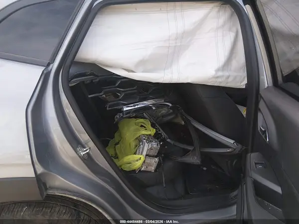 KL77LHEPXSC345111 2025 CHEVROLET TRAX - Image 8