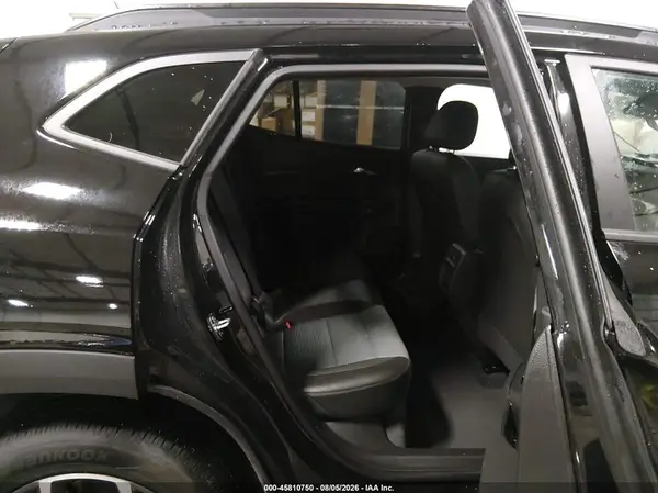 KL77LHEPXTC001974 2026 CHEVROLET TRAX - Image 8