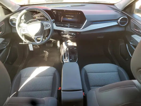 KL77LHEPXTC008309 2026 CHEVROLET TRAX - Image 8